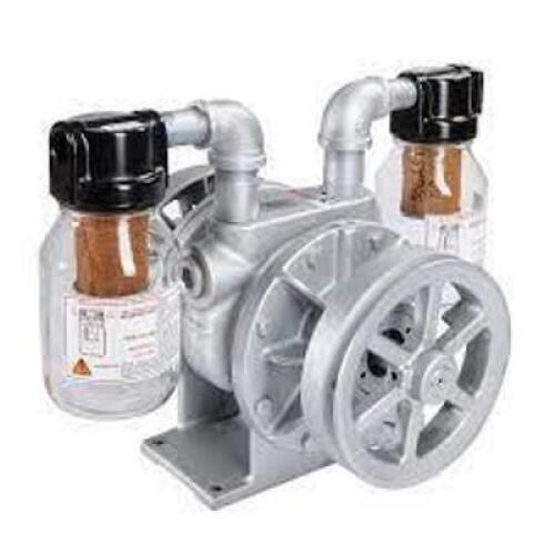 DESCRIPTION: (1) AIR COMPRESSOR / VACUUM PUMP BRAND/MODEL: GAST #3040-V115A INFORMATION: MUST COME INSPECT RETAIL$: $1901.24 EA QTY: 1