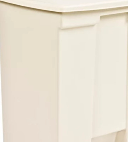 DESCRIPTION: (1) STEP ON TRASH CAN BRAND/MODEL: RUBBERMAID INFORMATION: TAN SIZE: 68L RETAIL$: $165.00 EA QTY: 1
