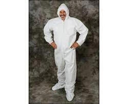 DESCRIPTION: (1) CASE OF (25) BREATHABLE BARRIER COVERALLS BRAND/MODEL: DCWF-3X-BB INFORMATION: WHITE SIZE: 3X RETAIL$: $63.00 EA QTY: 1
