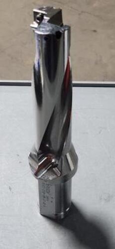 DESCRIPTION: (1) INDEXABLE INSERT DRILL BRAND/MODEL: ISCAR 3201502 SIZE: 5-3/4" MAX D 1-7/16" D RETAIL$: $789.00 QTY: 1