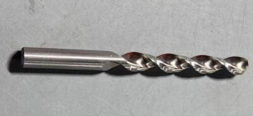DESCRIPTION: (1) COBALT JOBBER DRILL BRAND/MODEL: ACCUPRO 05599923 SIZE: 1/2" D 130 DEG RETAIL$: $63.79 QTY: 1