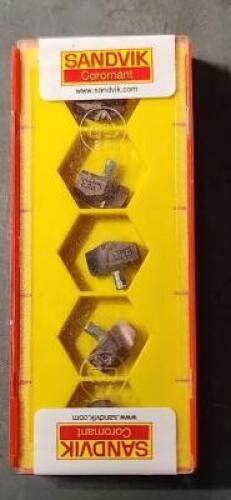 DESCRIPTION: (5) CARBIDE REPLACEABLE DRILL TIP BRAND/MODEL: SANDVIK 870-1190-9-PM 4334 SIZE: 11.9mm RETAIL$: 99.43 EA QTY: 5