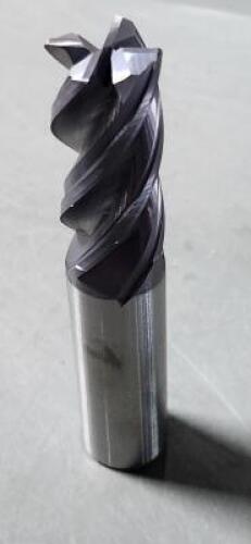 DESCRIPTION: (1) KENNAMETAL HARVI SOLID CARBIDE VARIABLE HELIX END MILL BRAND/MODEL: KENNAMETAL/3606647 SIZE: 1" DIAMETER RETAIL$: $4.00 QTY: 1