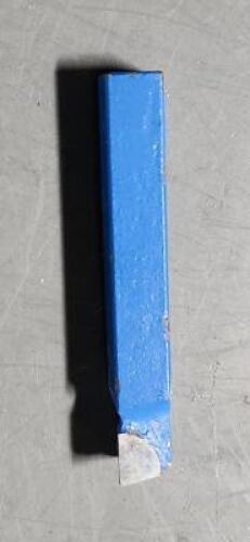 DESCRIPTION: (18) CARBIDE TIPPPED TOOL BITS BRAND/MODEL: VC 383-0126 SIZE: 5/16" SQ SHANK RETAIL$: 8.47 EA QTY: 18