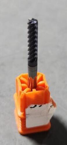 DESCRIPTION: (2) SOLID CARBIDE SQ END MILL BRAND/MODEL: IMCO 62791 SIZE: 1/8" D 1/2" LOC 0.15 RAD RETAIL$: $47.10 QTY: 2