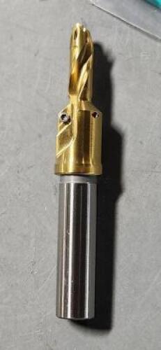 DESCRIPTION: (1) GOLD TWIST CHAMFER DRILL BODY SIZE: INGERSOLL 6102435 RETAIL$: $283.00 QTY: 1