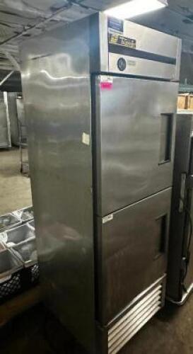 TRUE SINGLE DOOR / SPLIT DOOR REACH IN COMMERCIAL FREEZER