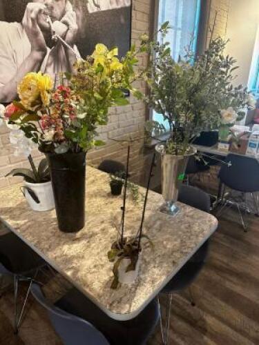 DESCRIPTION: (3) VASES W/ FAUX FLORAL ARRANGEMENTS. LOCATION: UPSTAIRS THIS LOT IS: SOLD BY THE PIECE QTY: 3