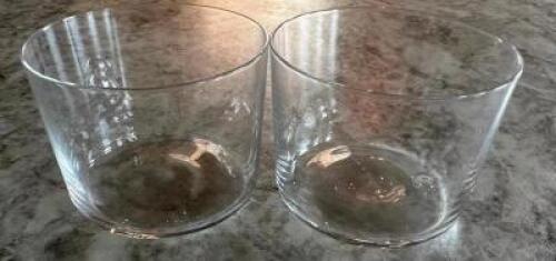 DESCRIPTION: (12) SMALL ROUND WATER GLASSES LOCATION: UPSTAIRS THIS LOT IS: SOLD BY THE PIECE QTY: 12
