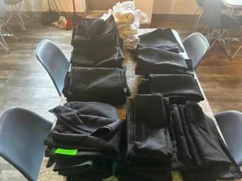 DESCRIPTION: (1) LOT OF 12" X 12" BLACK TABLE NAPKINS LOCATION: UPSTAIRS THIS LOT IS: ONE MONEY QTY: 1