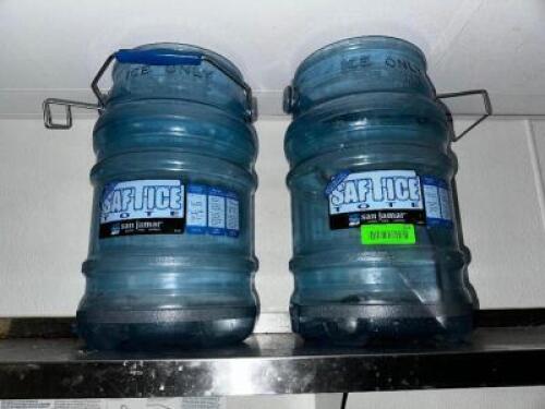 DESCRIPTION: (2) SAN JAMAR PLASTIC ICE BUCKETS BRAND / MODEL: SAN JAMAR LOCATION: KITCHEN THIS LOT IS: SOLD BY THE PIECE QTY: 2