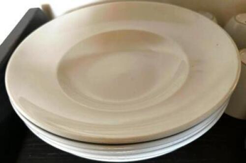 DESCRIPTION: (6) 11 1/2" CHINA PLATES LOCATION: BAR / MAIN FLOOR THIS LOT IS: SOLD BY THE PIECE QTY: 6
