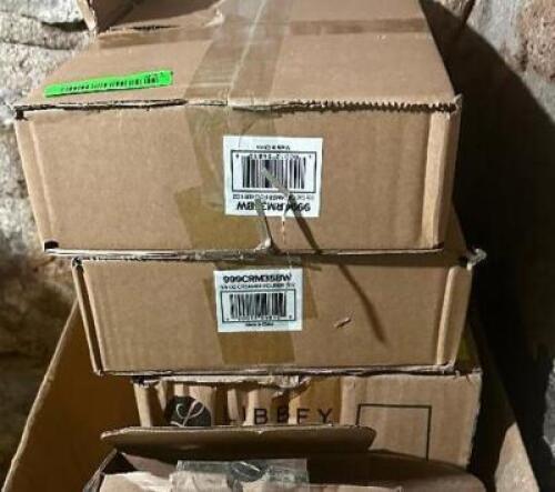 DESCRIPTION: (2) CASES OF 3.5 OZ CREAMERS LOCATION: BASEMENT THIS LOT IS: SOLD BY THE PIECE QTY: 2