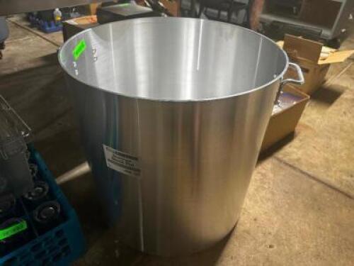 DESCRIPTION: 160 QT ALUMINUM STOCK POT ( NEW ) BRAND / MODEL: CHOICE SIZE 160 QT LOCATION: BASEMENT QTY: 1