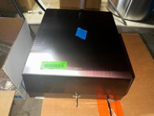 DESCRIPTION: (3) BRONZE COLORED WALL MOUNTED C FOLD TOWEL DISPENSERS LOCATION: BASEMENT THIS LOT IS: ONE MONEY QTY: 1