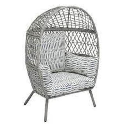 (1) OUTDOOR STATIONARY EGG CHAIR FOR KIDS