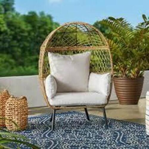 (1) KIDS EGG CHAIR