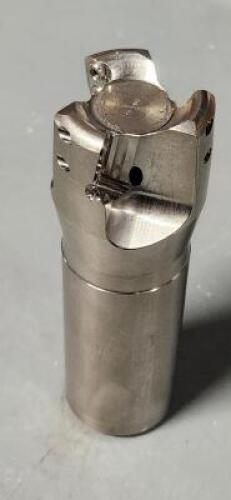(1) INDEXABLE END MILL