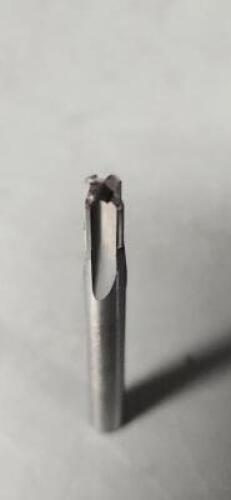 (20) REMANUFACTURED CARBIDE END MILLS