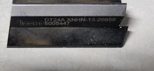 (1) SEMI-STANDARD DOVETAIL TYPE TOOL HOLDER