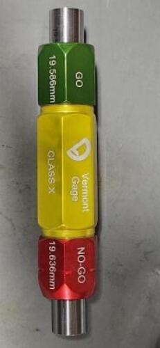 DESCRIPTION: (1) CLASS X GO/NOGO PIN GAGE BRAND/MODEL: VERMONT 161210440 SIZE: GO-16.56mm NOGO-19.636 RETAIL$: $349.80 QTY: 1