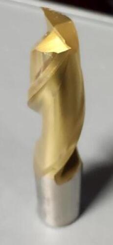 DESCRIPTION: (2) HSS FININSHING SQ END MILL BRAND/MODEL: NIAGARA N22320 SIZE: 1" 3" LOC RETAIL$: $81.00 QTY: 2