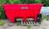 DESCRIPTION:&nbsp;4.5 CUBIC YARD SALT SPREADER BRAND/MODEL: BOSS V-BOX INFORMATION: HAS SOME CRACKS IN THE PLASTIC- SEE PHOTOS SIZE: 9 FOOT LOCATION: PARKI