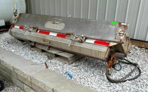 DESCRIPTION:&nbsp;UNDER TAILGATE STAINLESS STEEL SALT SPREADER BRAND/MODEL: BUYERS LOCATION: BEHIND SHED QTY: 1