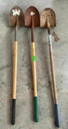 DESCRIPTION: (3) ROUND SHOVELS LOCATION: SHED QTY: 3