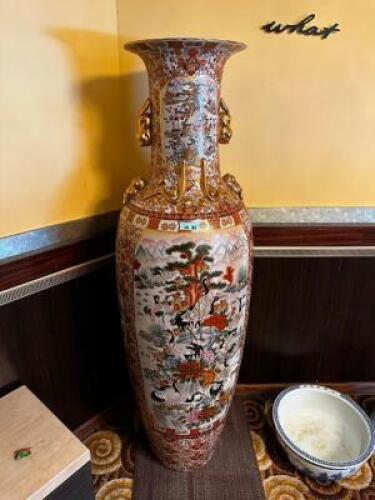 72" COLLECTABLE VASE FROM CHINA.