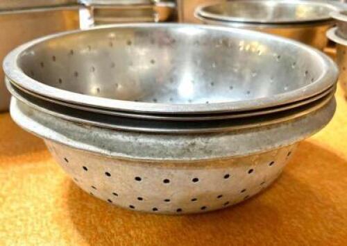 (4) ASSORTED 12" STAINLESS BOWLS AND COLANDERS