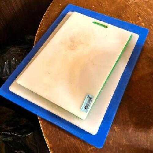 (3) ASSORTED PLASTIC CUTTING BOARDS.