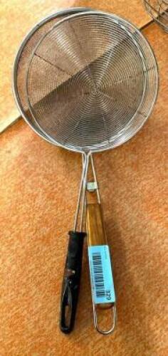 (2) STAINLESS MESH SCOOPS