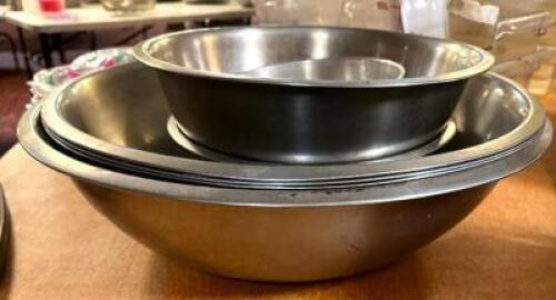 (7) ASSORTED STAINLESS MIXING BOWLS