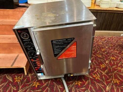 DESCRIPTION: GROEN SINGLE DOOR ELECTRIC STEAMER CABINET BRAND / MODEL: GROEN ADDITIONAL INFORMATION MISSING LEG. LOCATION: MAIN SEATING QTY: 1