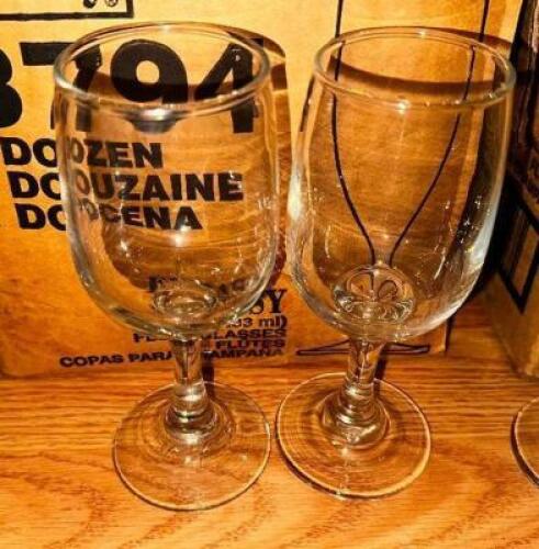 DESCRIPTION: (12) WATER GOBLETS LOCATION: MAIN SEATING THIS LOT IS: SOLD BY THE PIECE QTY: 12