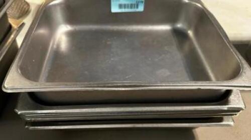 DESCRIPTION: (4) HALF SIZE STAINLESS INSERTS SIZE 2" DEEP LOCATION: MAIN SEATING THIS LOT IS: SOLD BY THE PIECE QTY: 4