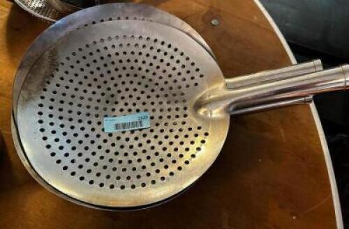 DESCRIPTION: (2) 12' STAINLESS SLOTTED SCOOPS LOCATION: MAIN SEATING THIS LOT IS: SOLD BY THE PIECE QTY: 2
