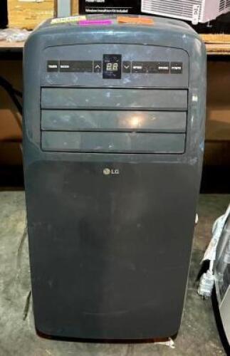 PORTABLE AIR CONDITIONER