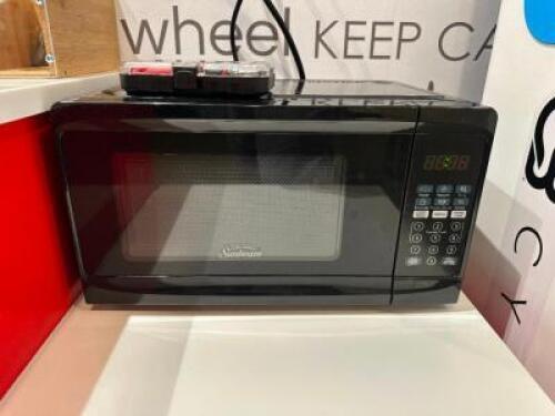 DESCRIPTION: HOUSE HOLD MICROWAVE QTY: 1