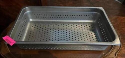 DESCRIPTION: (1) FULL SIZE STAINLESS PERFORATED INSERT SIZE: 4" DEEP LOCATION: MAIN DINING QTY: 1