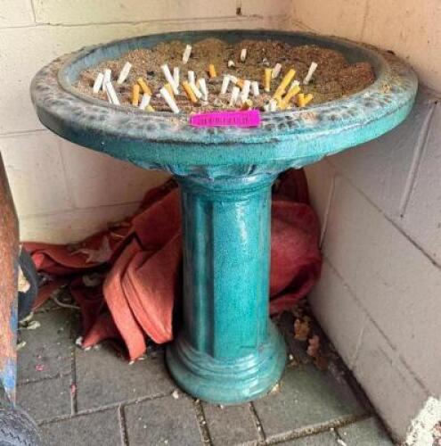 DESCRIPTION: OUTDOOR ASHTRAY LOCATION: BACK PATIO QTY: 1