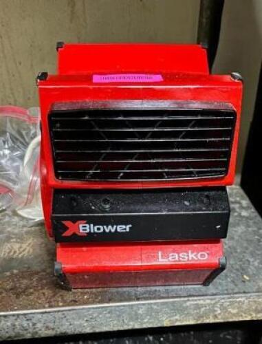 DESCRIPTION: LASKO BLOWER FAN INFORMATION: WORKS LOCATION: KITCHEN QTY: 1