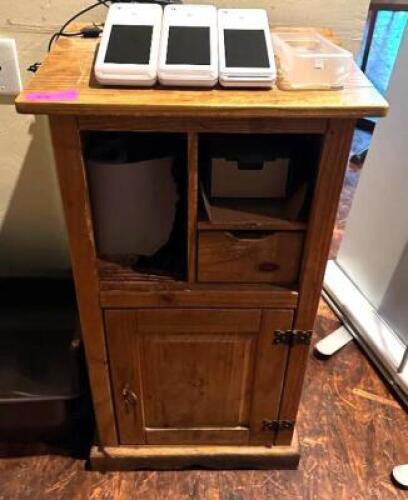 DESCRIPTION: WOODEN HOSTESS STAND INFORMATION: CONTENTS NOT INCLUDED LOCATION: MAIN DINING QTY: 1