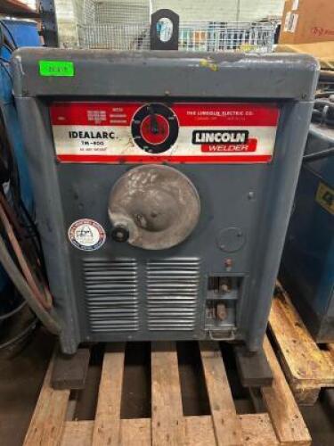 IDEALARC TM-400 AC ARC WELDER
