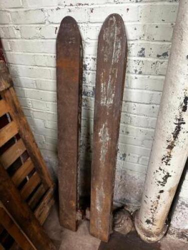 PAIR OF SHORT FORK LIFT EXTENSIONS