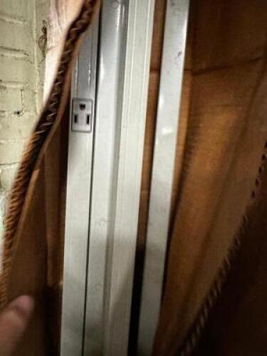 (4) 10' ELECTRICAL OUTLET STRIPS