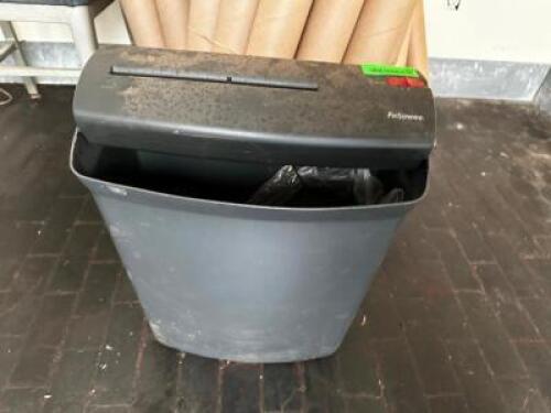 FELLOWS PAPER SHREDDER