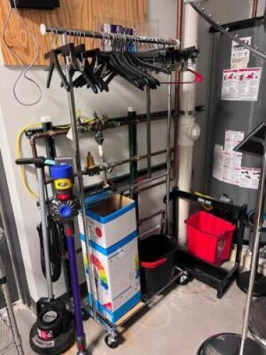CLOTHING RACK