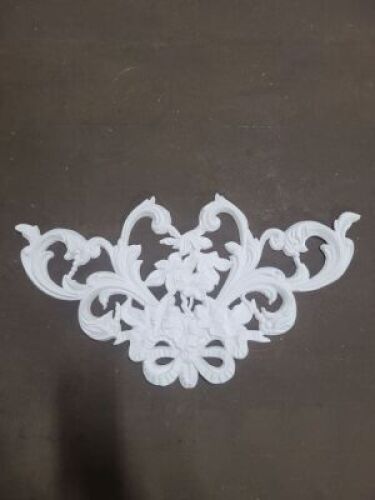 DESCRIPTION: (1) PC OF DECORATIVE WOOD QTY: 1